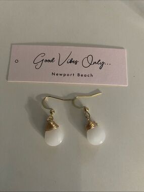 Good Vibes Only Newport Beach White Teardrop Wire-Wrap Earrings